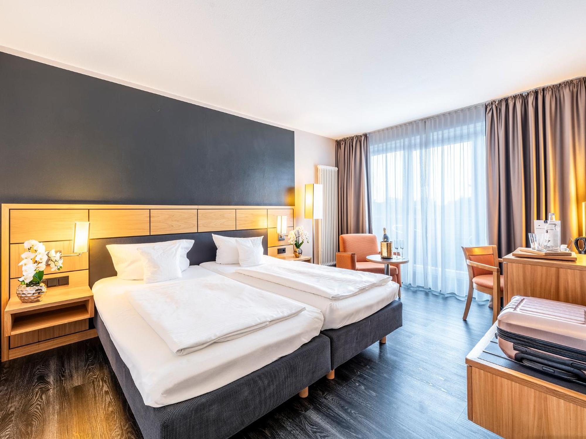 Best Western Hotel Heidehof Гєрманнсбург Екстер'єр фото